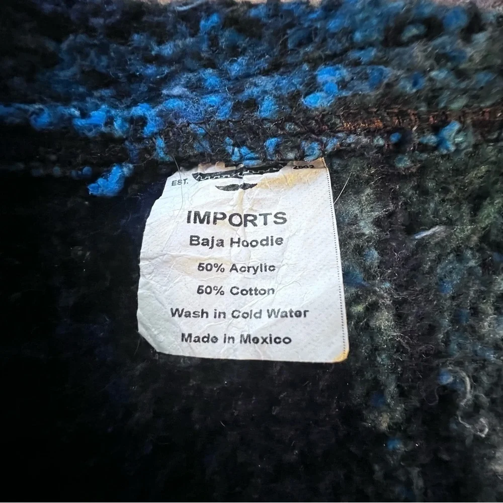 Woven Baja Short Hoodie - Picture 9 of 9